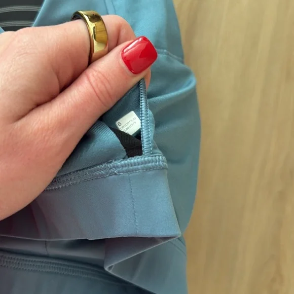 Lululemon Envital Bra *Medium Support B/C Cup Size 6 - Picture 3 of 3